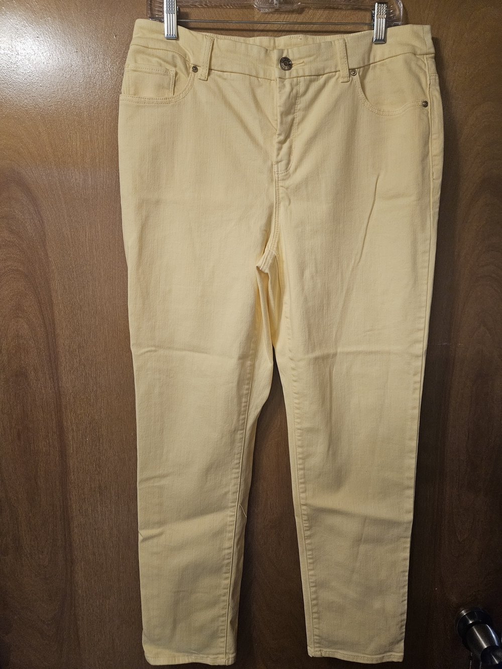 Chico's Girlfriend Slim Leg Ankle Jeans in Pale Yellow